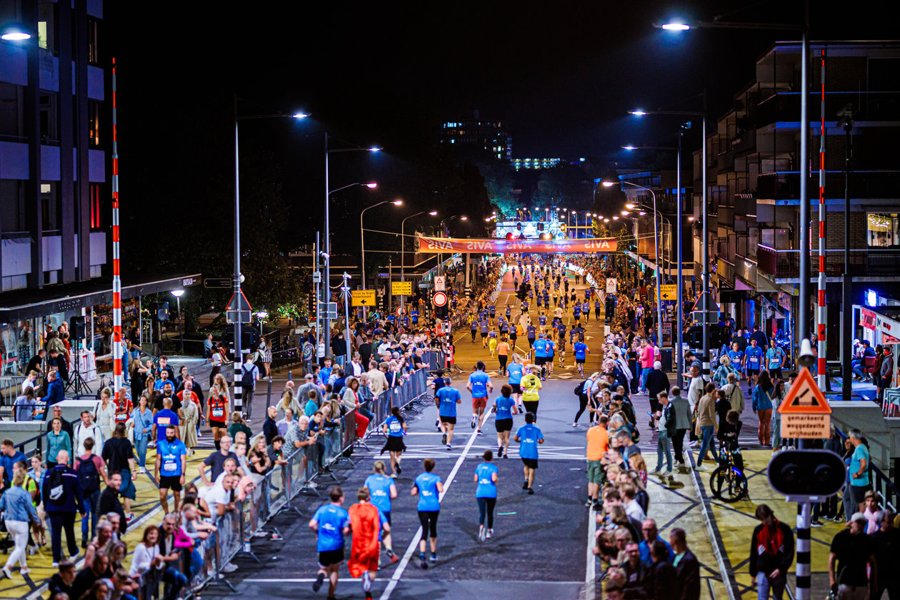 Hardlopers bij de Dam tot damloop