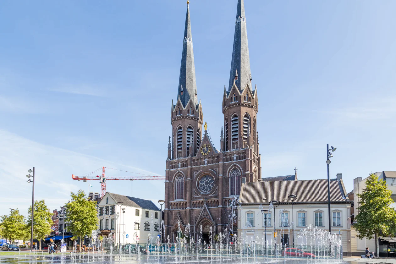 Avis Tilburg