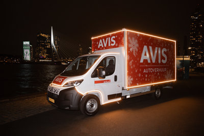 Avis Christmas van